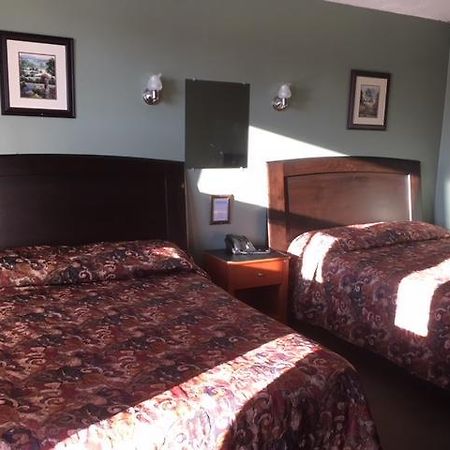 ת'אנדר ביי Modern Motel מראה חיצוני תמונה